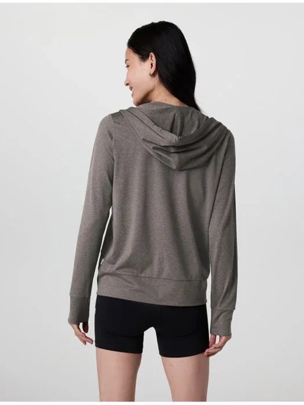 Vuori Halo Performance Hoodie 2.0 - Chai Heather - Picture 4 of 9